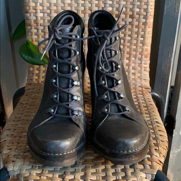 Neosens dark grey lace up heel booties wood heels - Picture 6 of 10